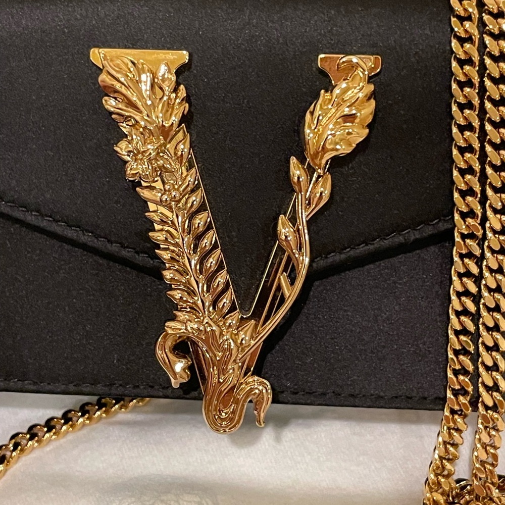 Versace Black Clutch with Gold Embellishment and removable crossbody chain strap - Picture 4 of 7